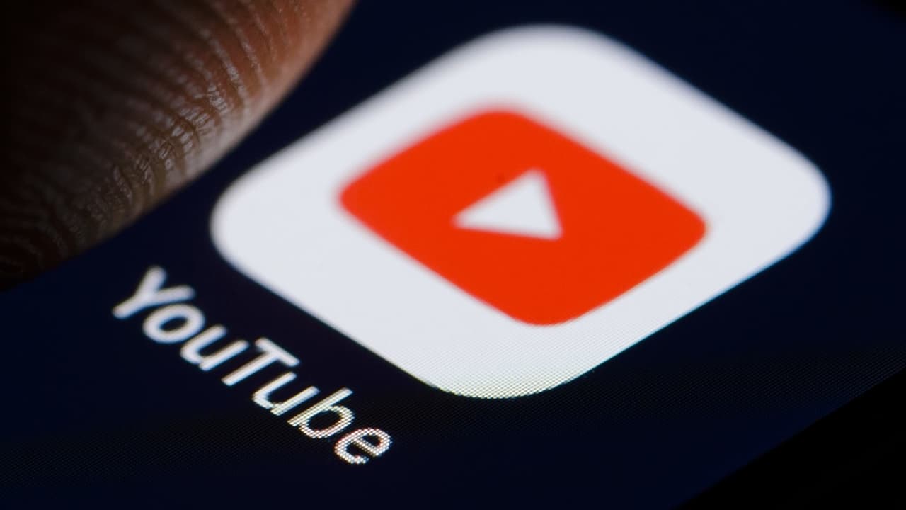 Jak funguje palec dolů na YouTube? Bohužel úplně jinak, než by měl