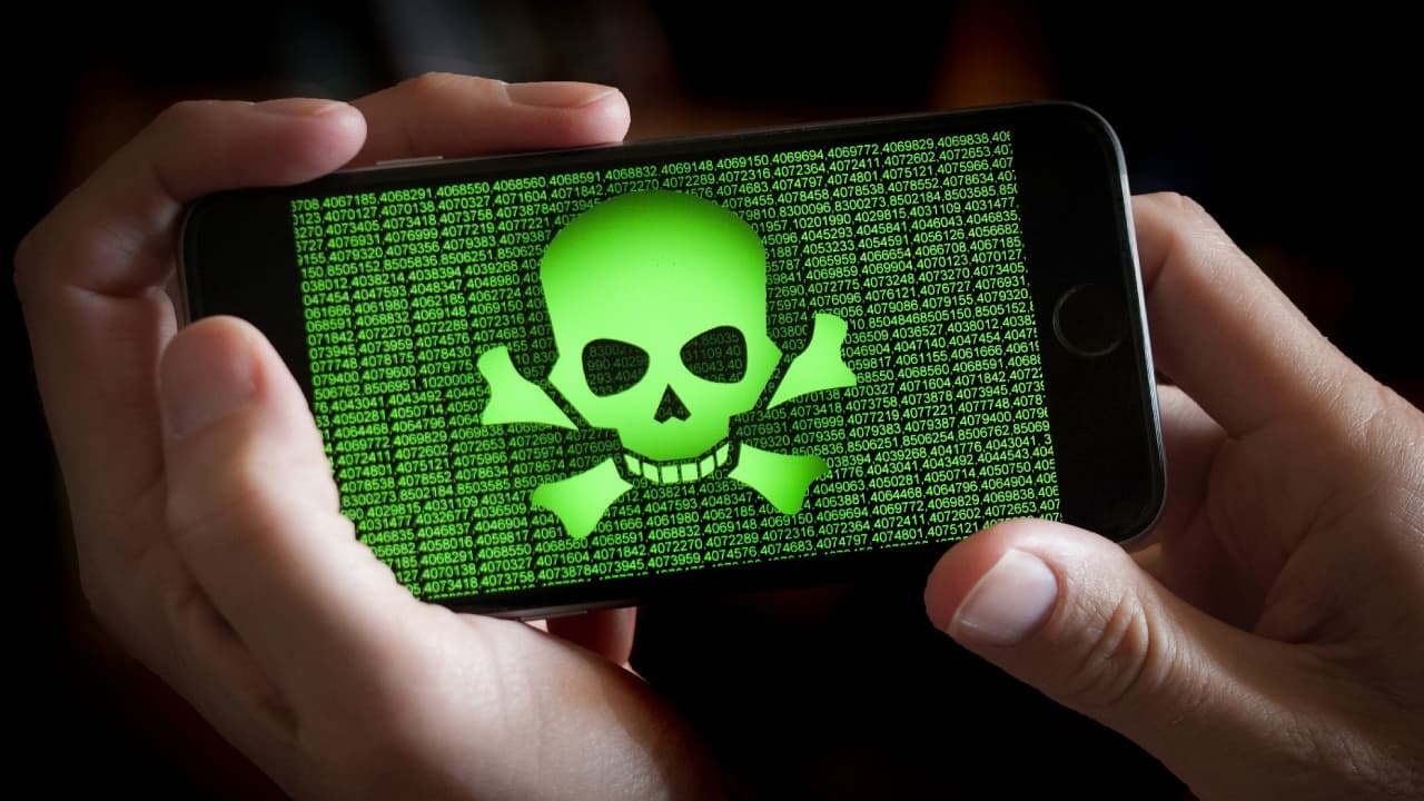 Češi dělají stále stejnou chybu! Na mobily s Androidem si stahují virus těmito způsoby