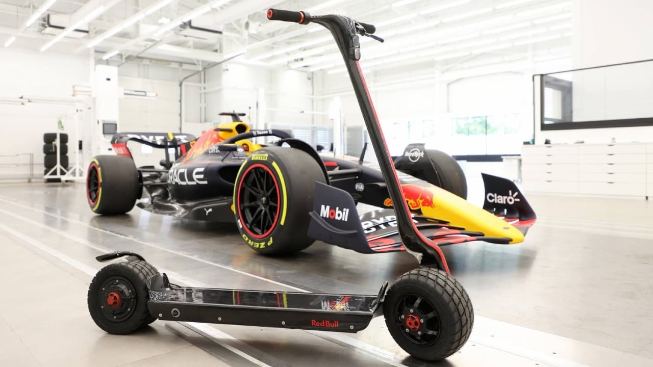 Red Bull má elektrokoloběžku inspirovanou F1! Nic podobného jste ještě neviděli