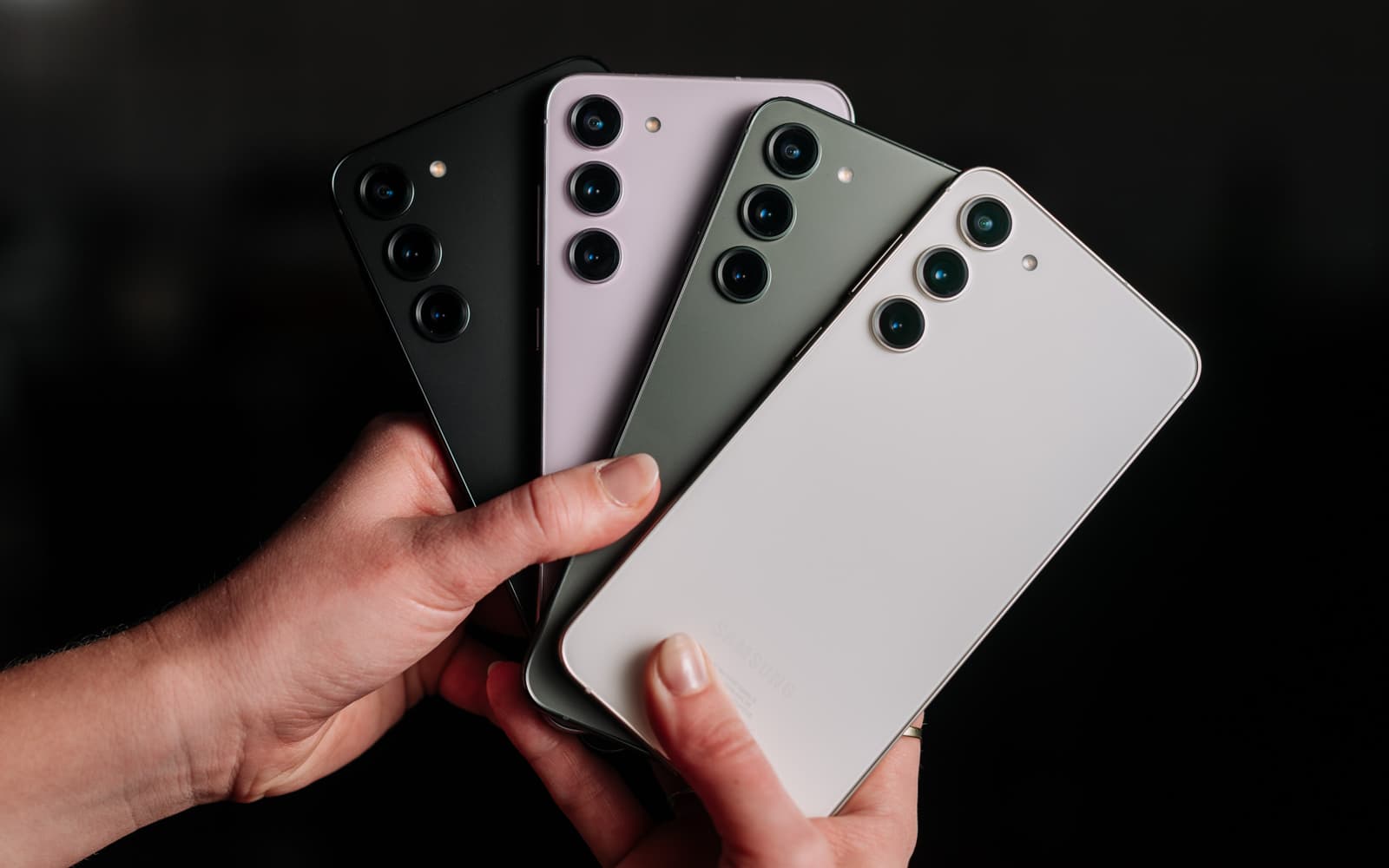 Chybu sdílí všechny modely řady S23