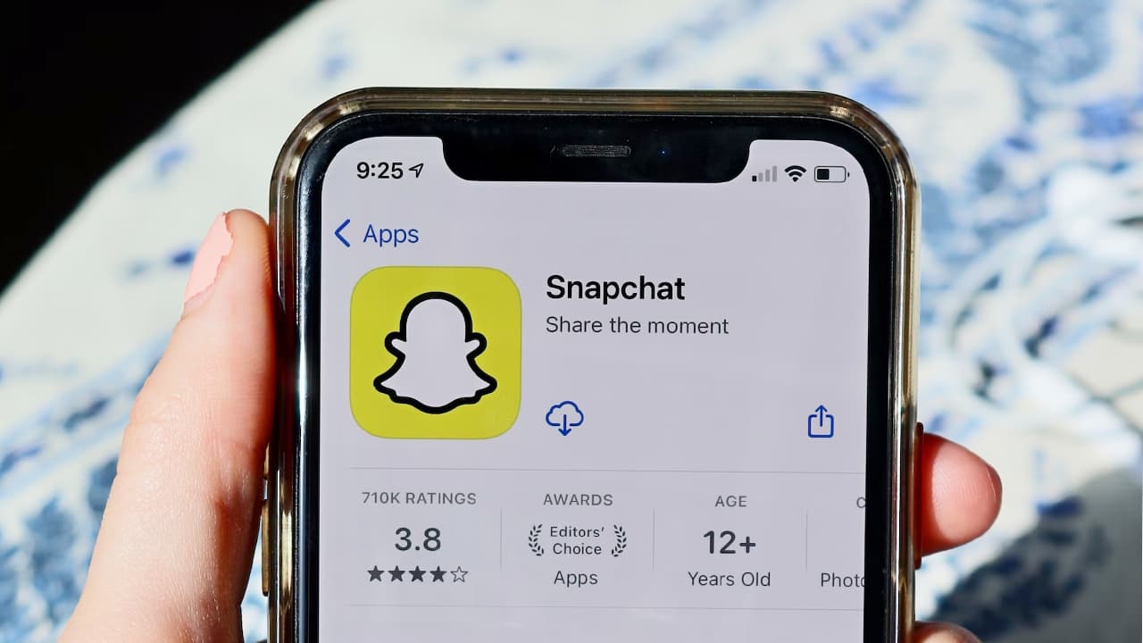 Umělá inteligence válcuje svět! Nově do rozjetého vlaku naskakuje Snapchat