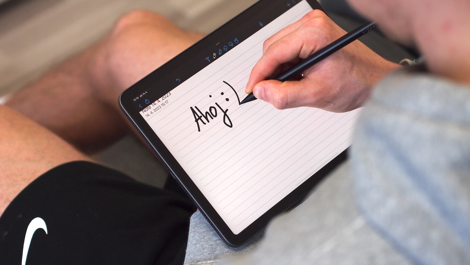 iPad se stylusem