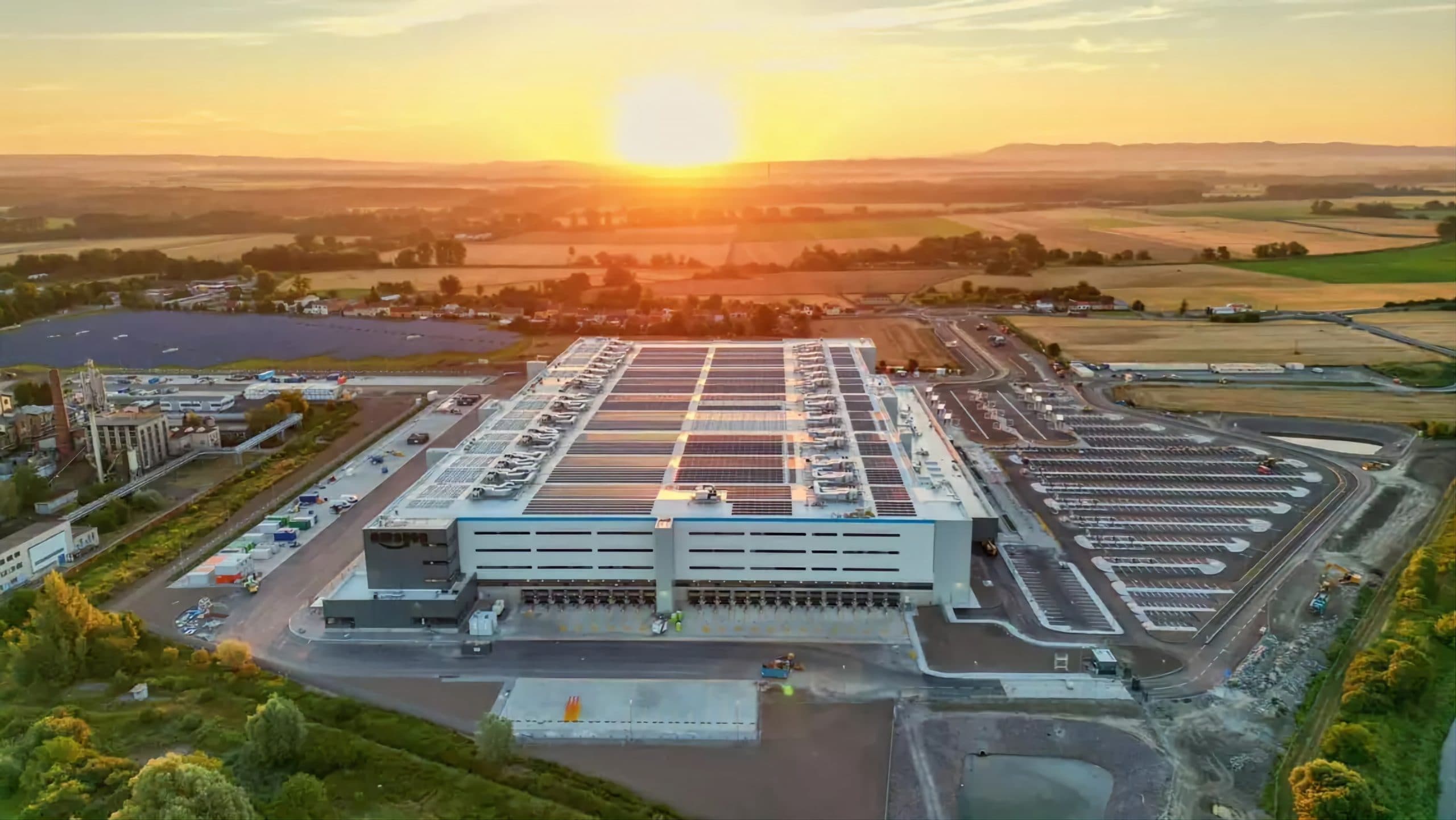 Halu Amazonu v Kojetíně postavila firma Panattoni | Panattoni