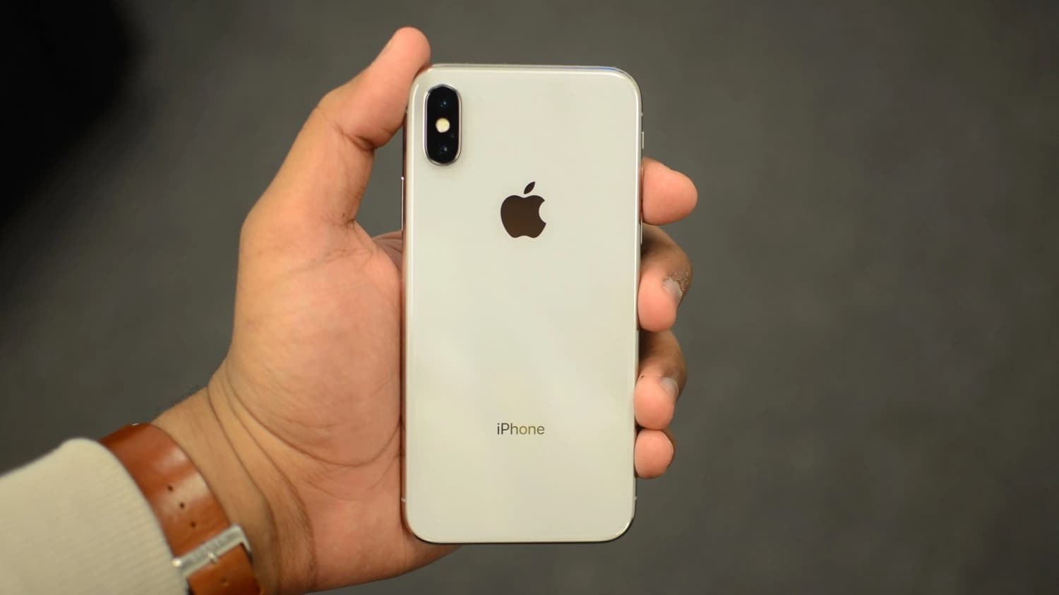 Prodejte svůj iPhone, dokud to ještě jde. Které modely brzy výrazně ztratí hodnotu?