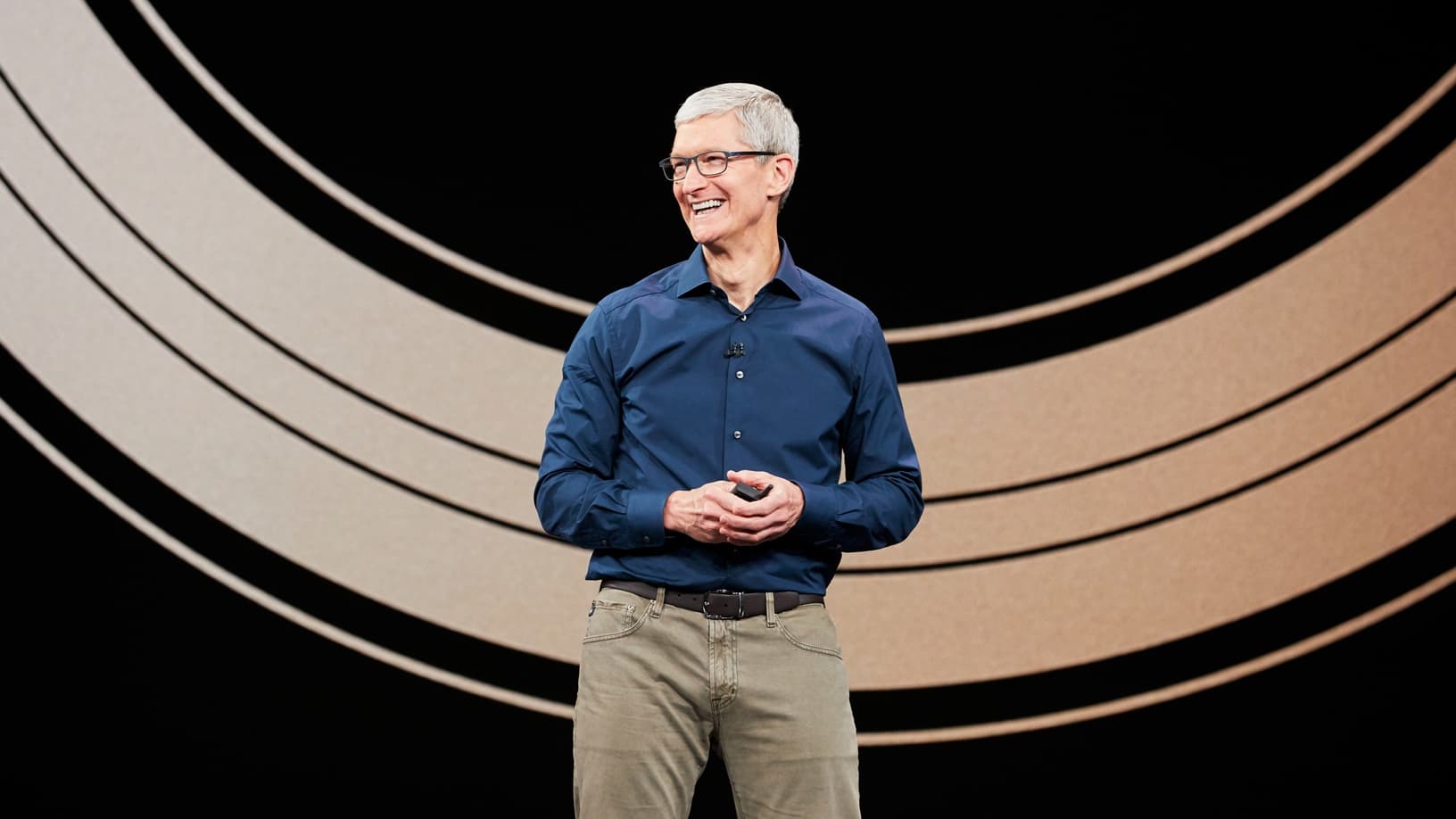 Tim Cook při prezentaci nových produktů