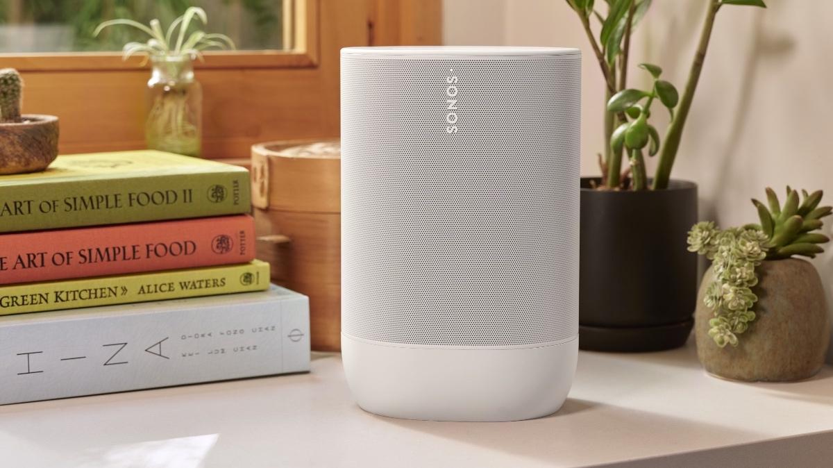 Sonos Move 2 se vážně povedl. Vydrží hrát celý den a má kompaktní rozměry