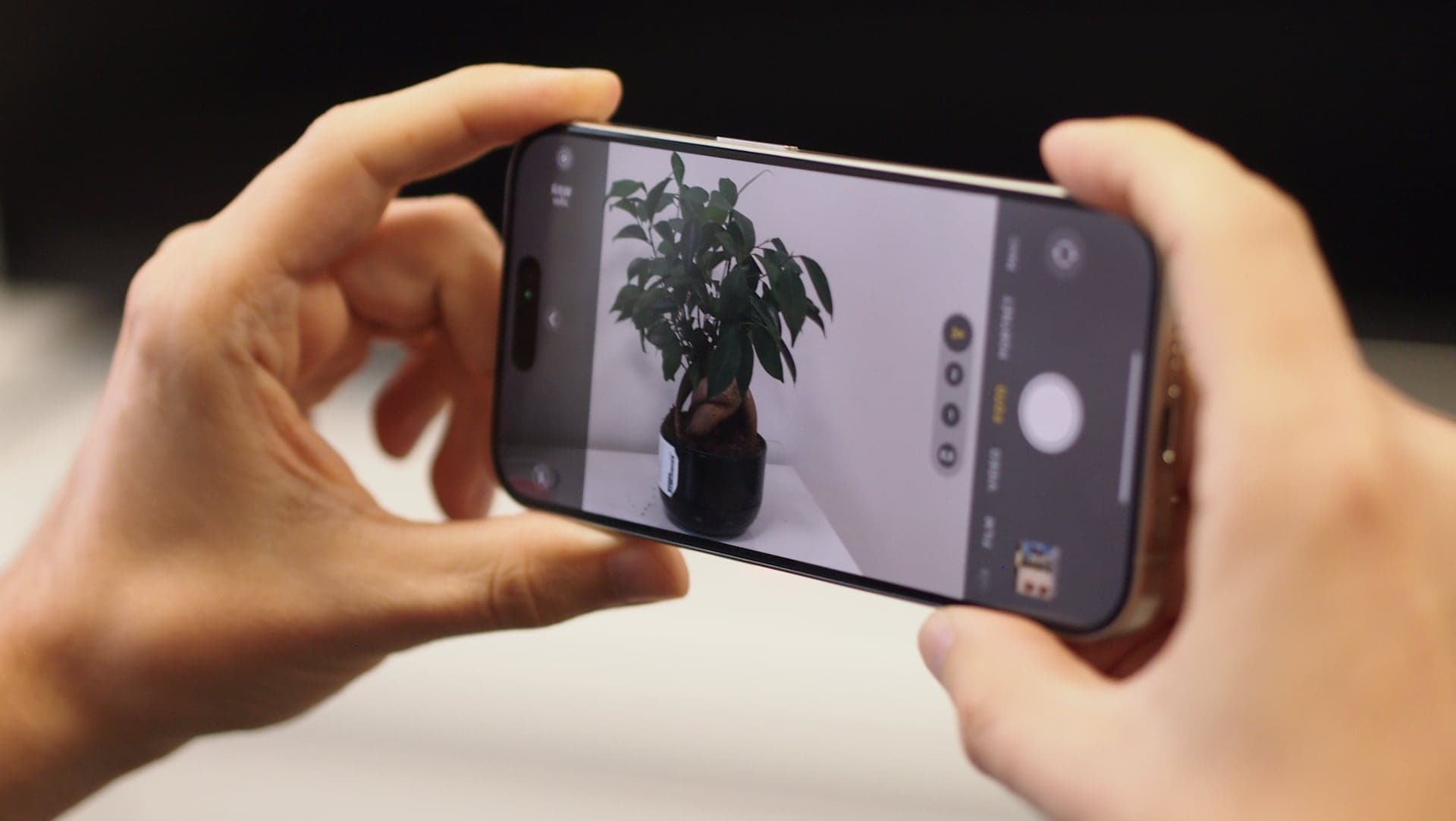 iPhone 15 Pro recenze