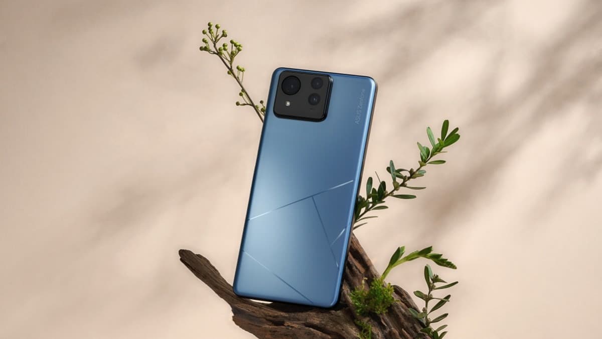 Už žádný kompakt. Asus představil vlajkový Zenfone 11 Ultra