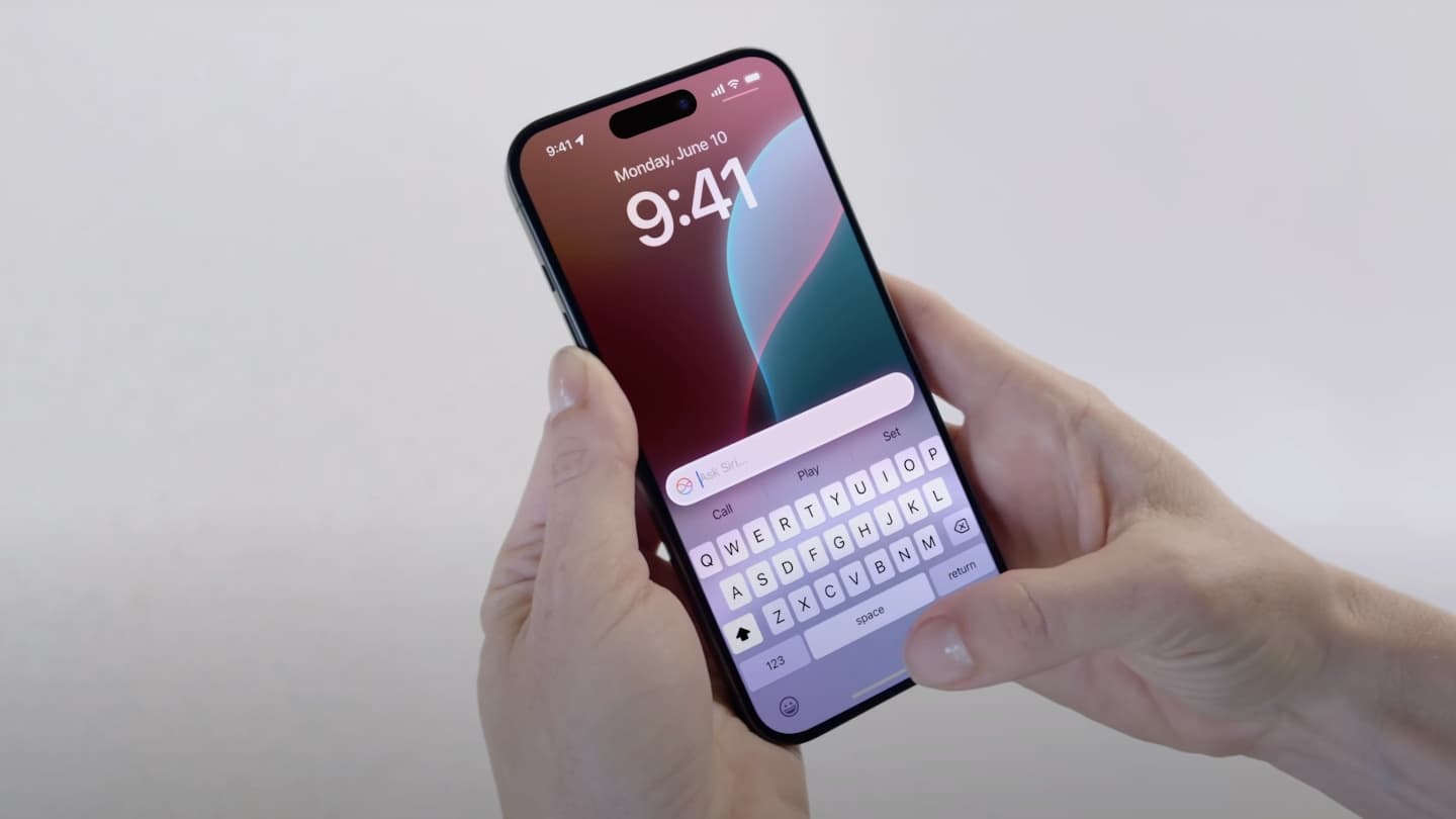 Zapomeňte na Siri. Apple povolí v iOS 18 dát hlasové asistentce jakékoli jméno