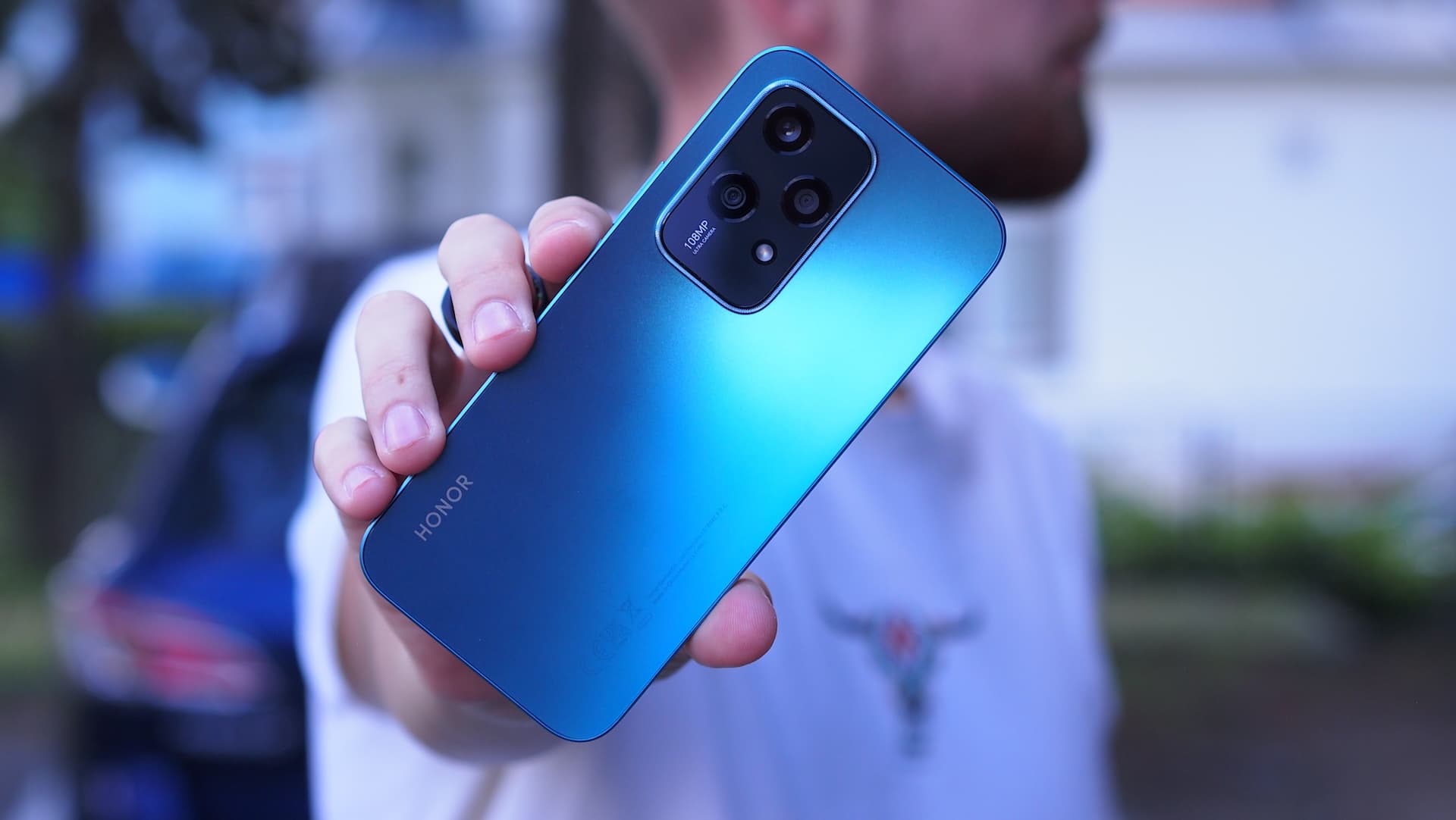 Recenze Honor 200 Lite – Lehký jako pírko, tenký jako žiletka