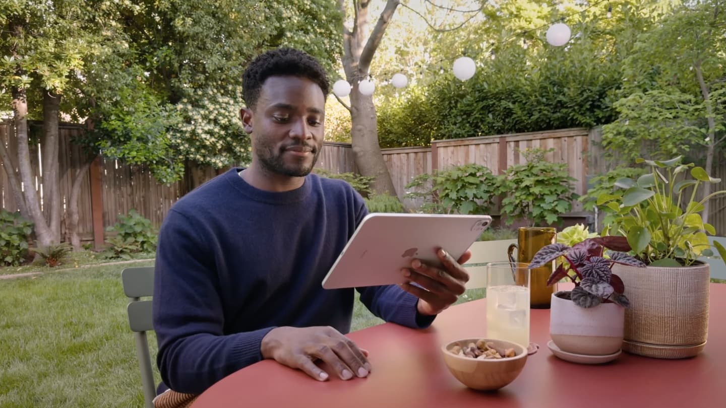 iPadOS 18 je nabitý šikovnými funkcemi. Dokonce už dorazila i kalkulačka