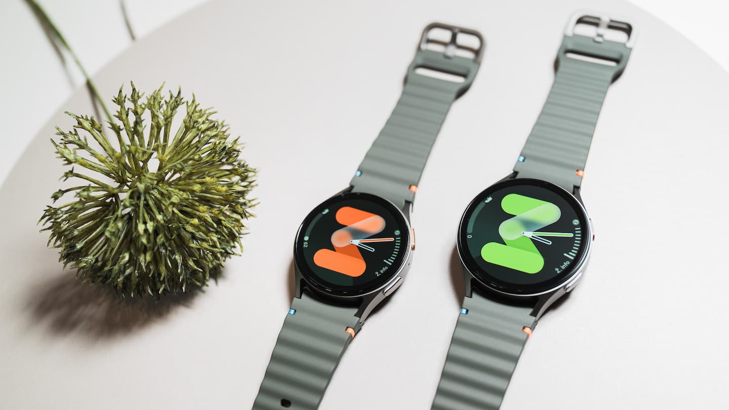 Nové hodinky Samsung. S Watch 7 dorazila i speciální varianta Ultra