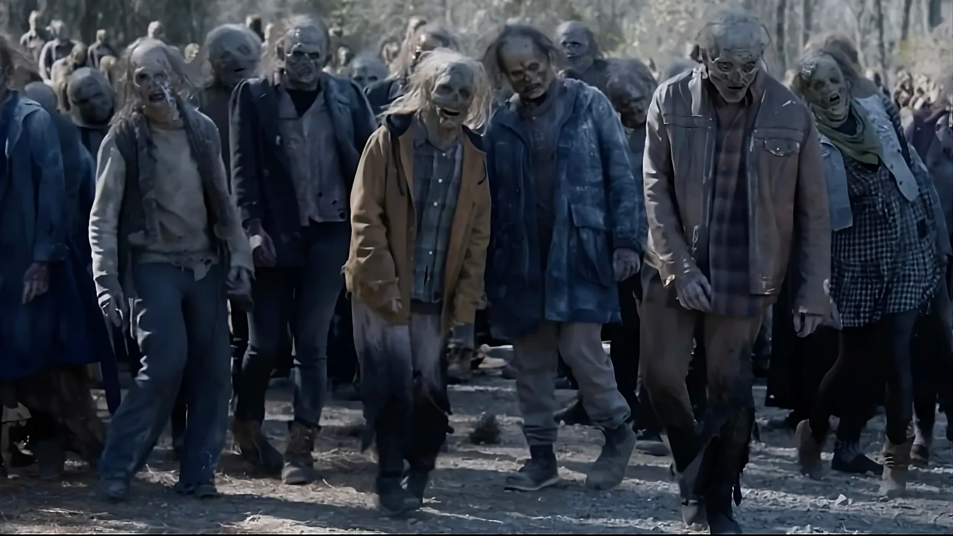 Živí mrtví (Walking Dead) jsou jedním z nejpopulárnějších postapokalyptických seriálů | foto: AMC