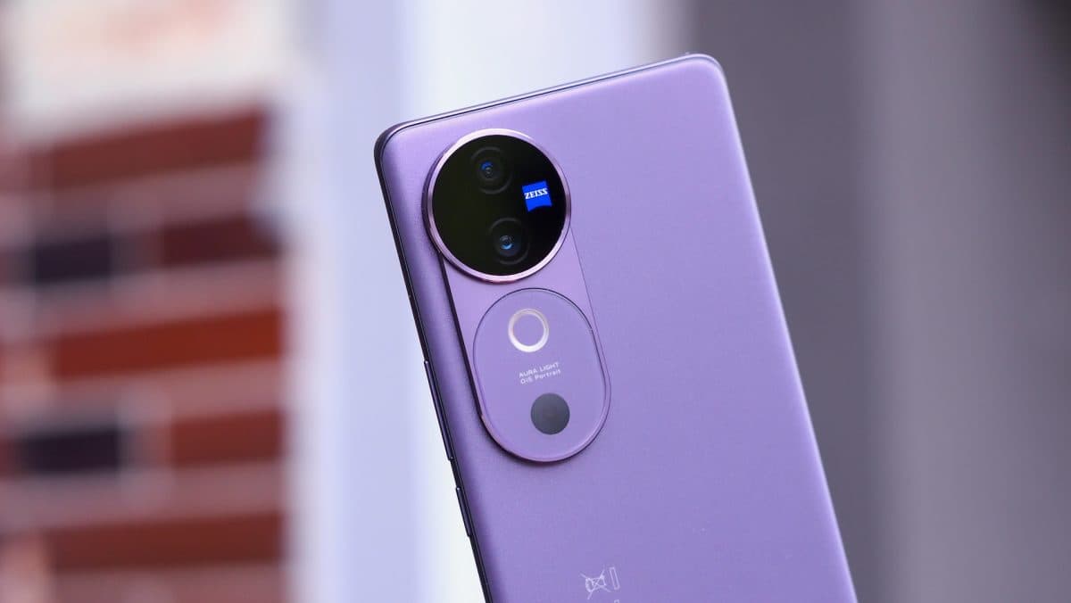 Vivo V40 | foto: Luboš Srb