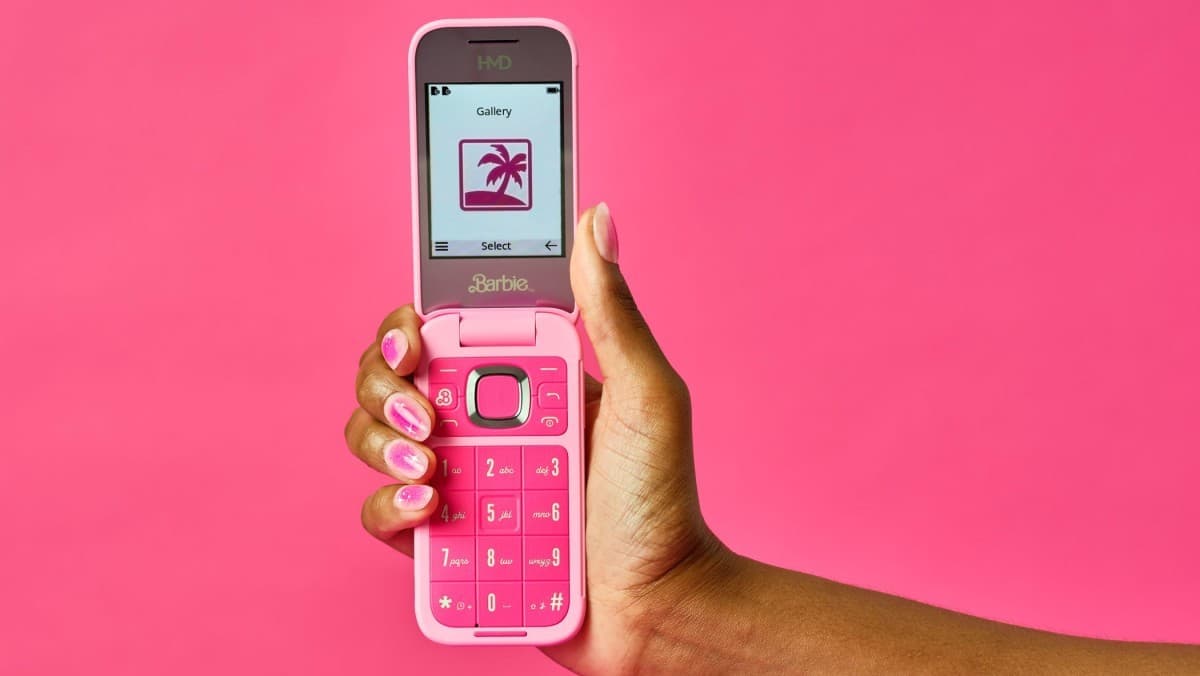 HMD představilo Barbie Phone. Za obsah balení se rozhodně nemusí stydět