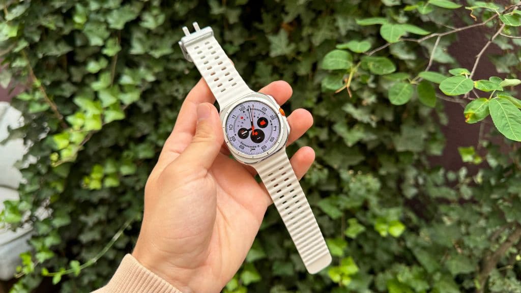 Samsung Galaxy Watch Ultra v brutální slevě, pro nejrychlejší jsou jen za 10 490 Kč