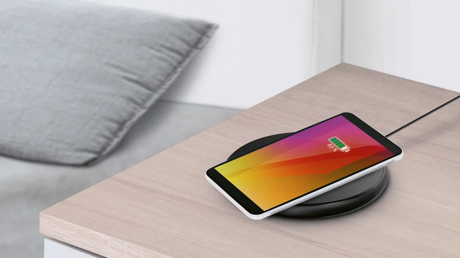 The wireless charger from Lidl charges with a power of 10 W