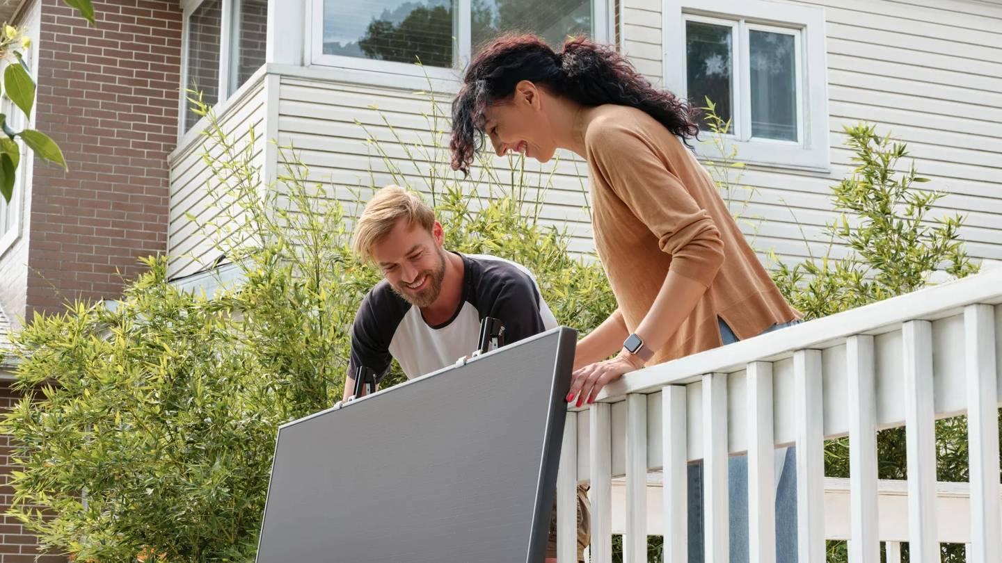 The balcony solar power plant from Lidl in the Czech Republic runs into legislation