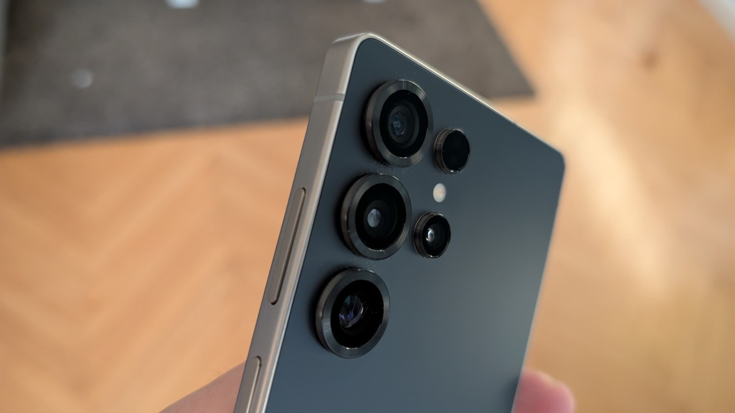 Samsung Galaxy S25 Ultra | foto: Ondřej Koníček