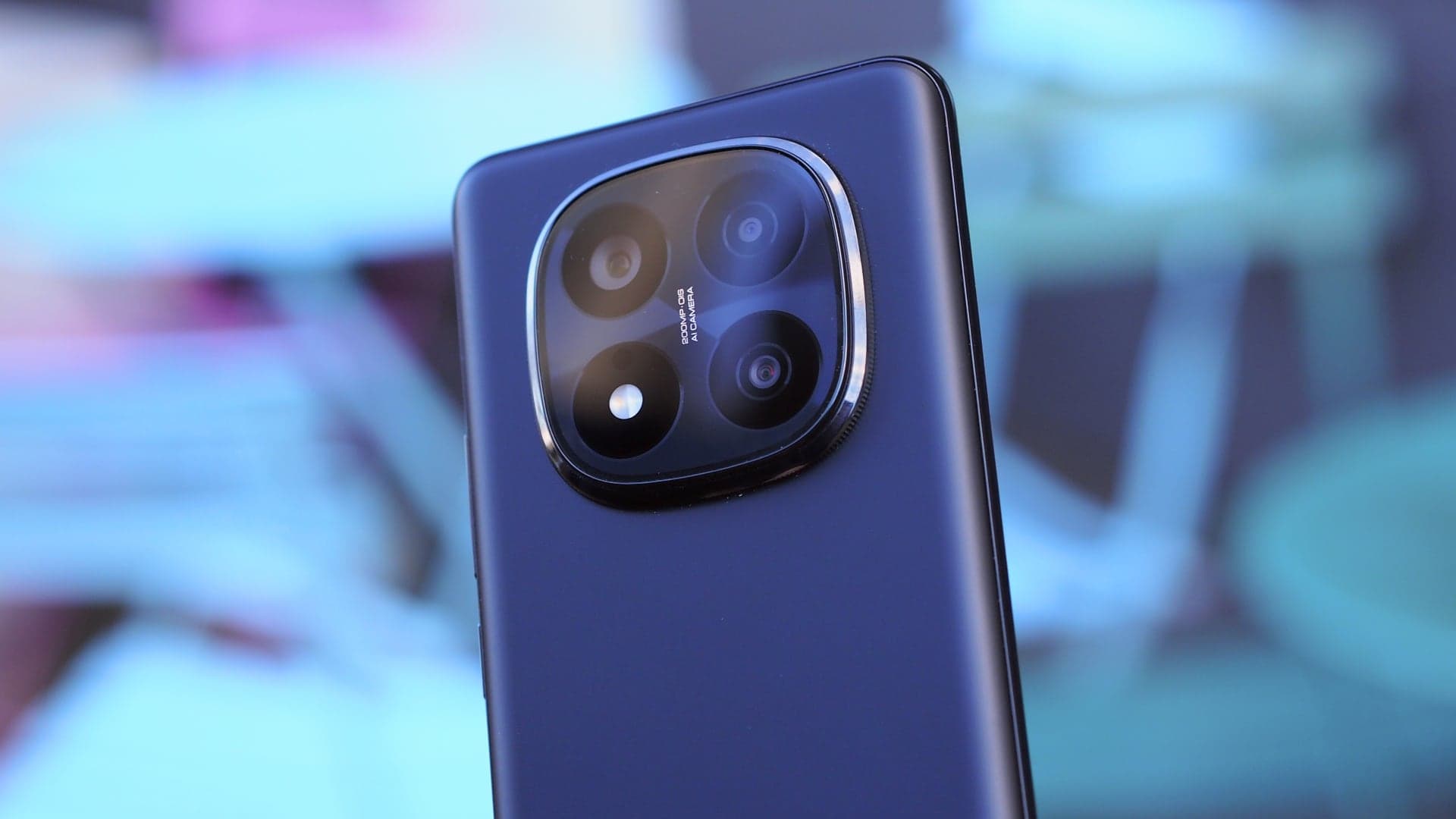 Fotoaparát u telefonu Redmi Note 14 Pro+ | foto: Luboš Srb