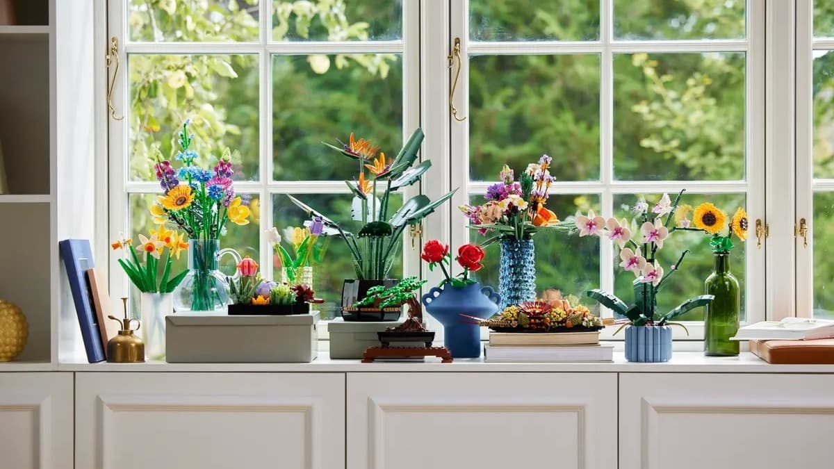 Různé druhy kytek LEGO Botanicals | foto: LEGO