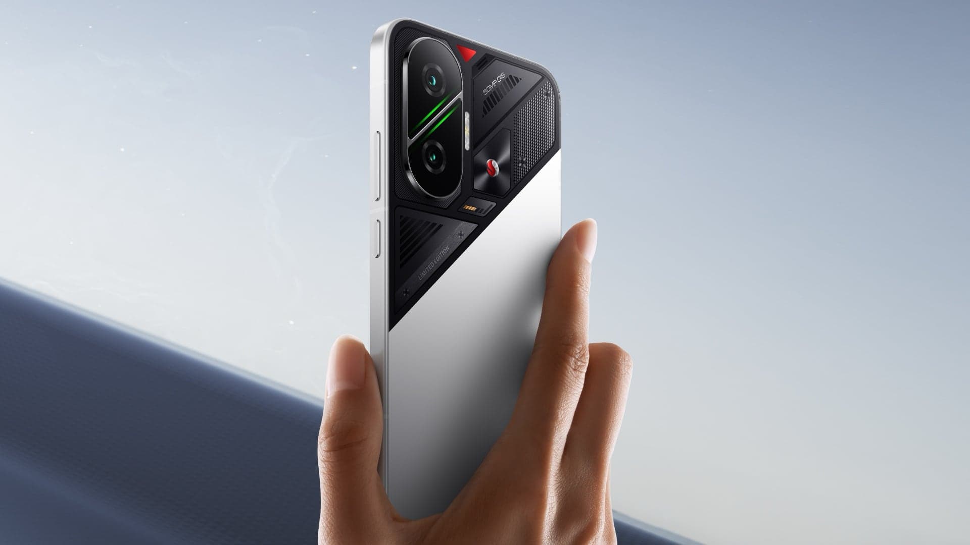 POCO F7 | Zdroj: POCO