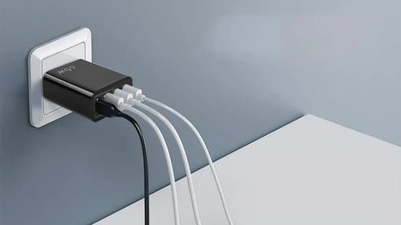 Kaufland má geniální nabíječku: Stojí jen pár korun a je po čertech praktická