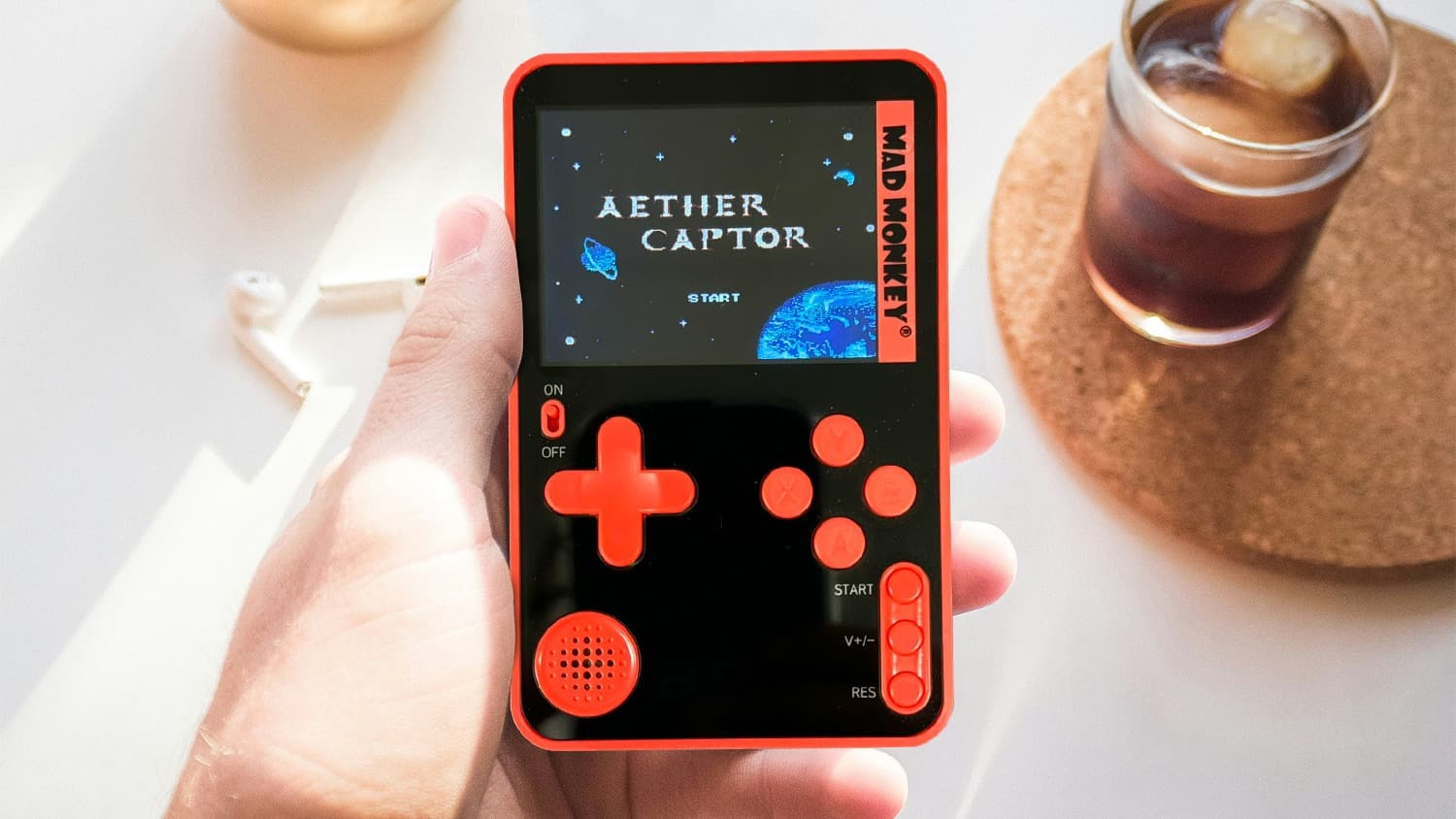 Retro konzole Mad Monkey | Zdroj: Lidl