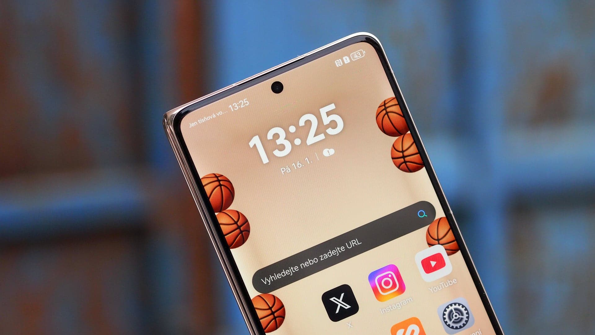 Huawei Mate X7, detail displeje | Zdroj: Luboš Srb