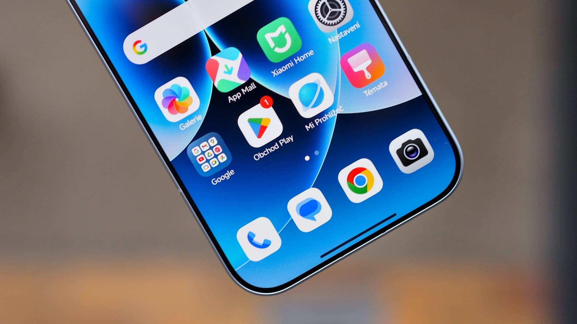 Xiaomi 17, HyperOS 3 | Zdroj: Luboš Srb