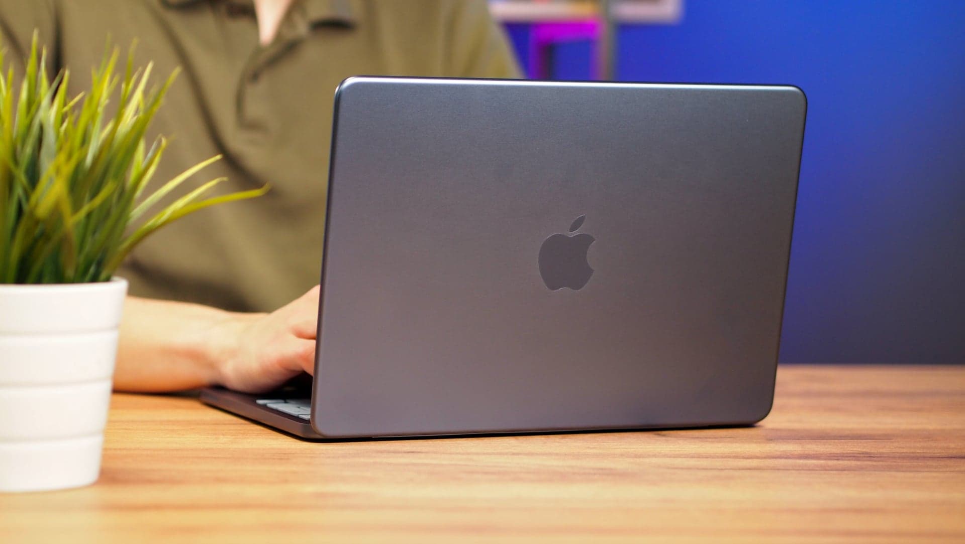 MacBook Neo | Zdroj: Luboš Srb