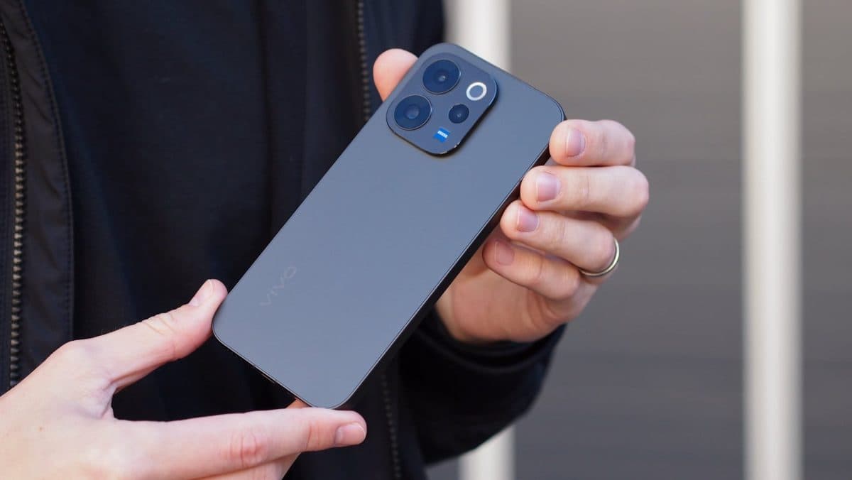 Vivo V70 | Zdroj: Luboš Srb