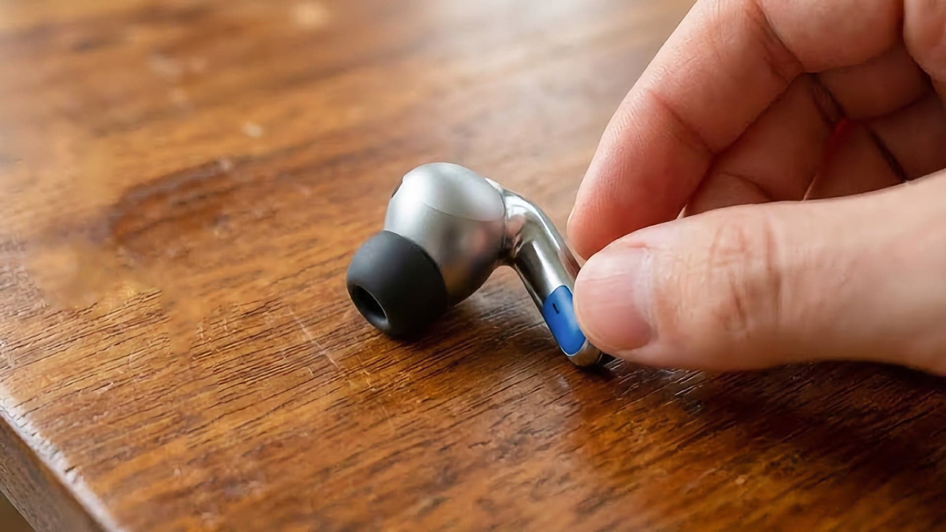 Samsung Galaxy Buds 4 Pro | Zdroj: TechTalksTV