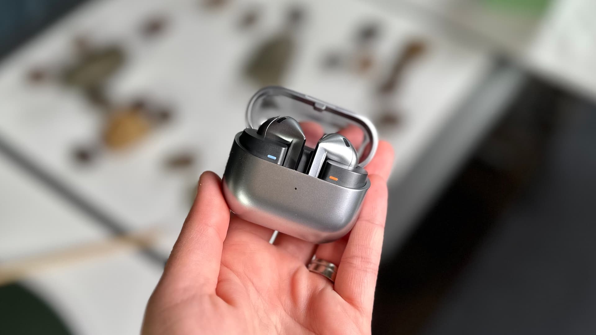 Sluchátka Samsung Galaxy Buds3 | Zdroj: Mobil Pohotovost