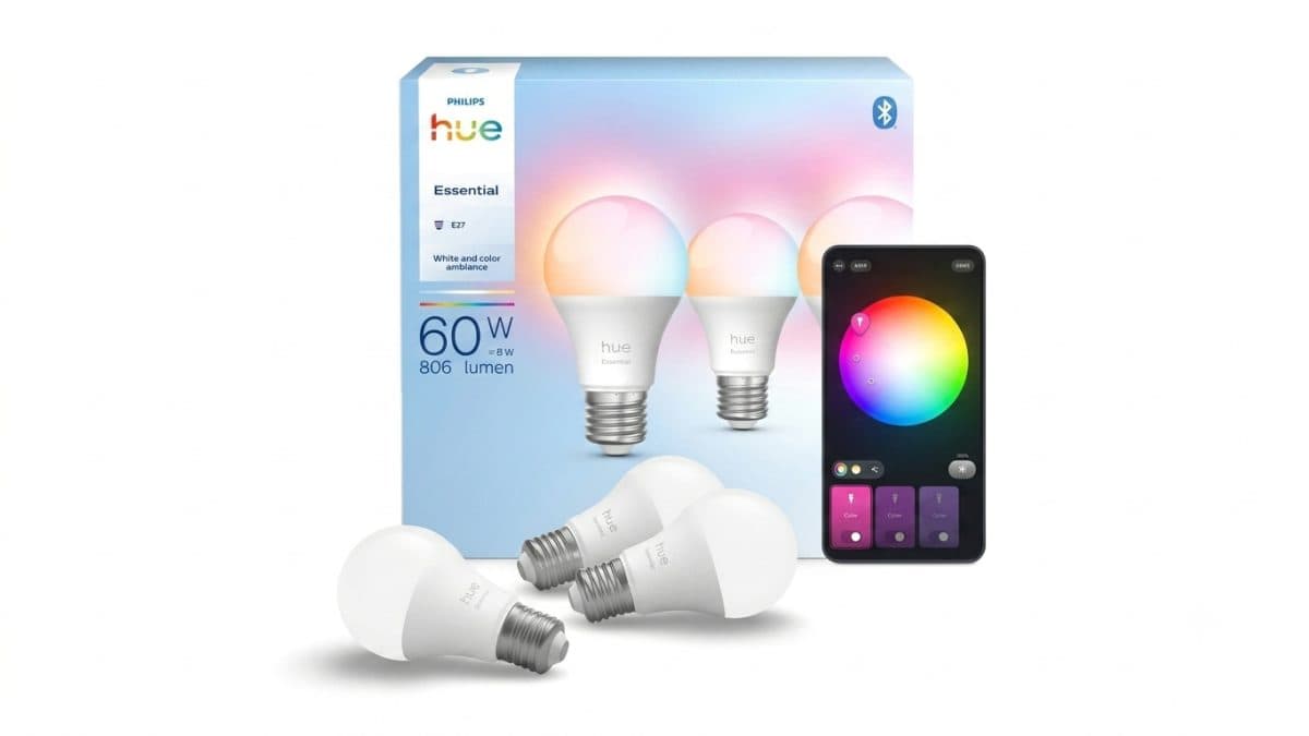 Chytrá žárovka Philips Hue Essential White and Color Ambience | Zdroj: Alza