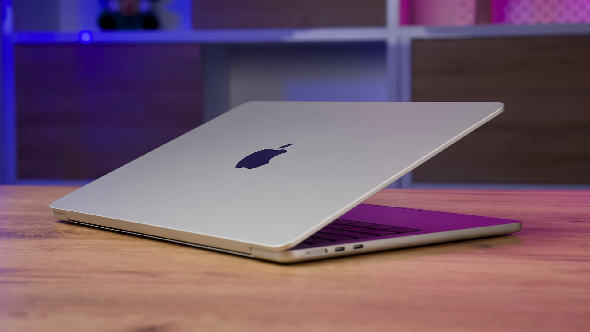 Apple MacBook Air M4 | Zdroj: Mobil Pohotovost