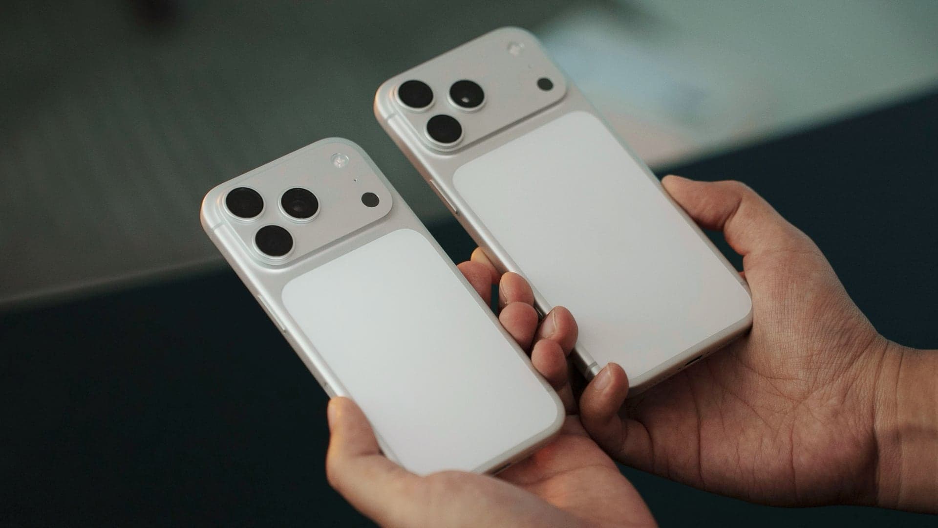 iPhone 17 Pro a 17 Pro Max | Zdroj: Mobil Pohotovost