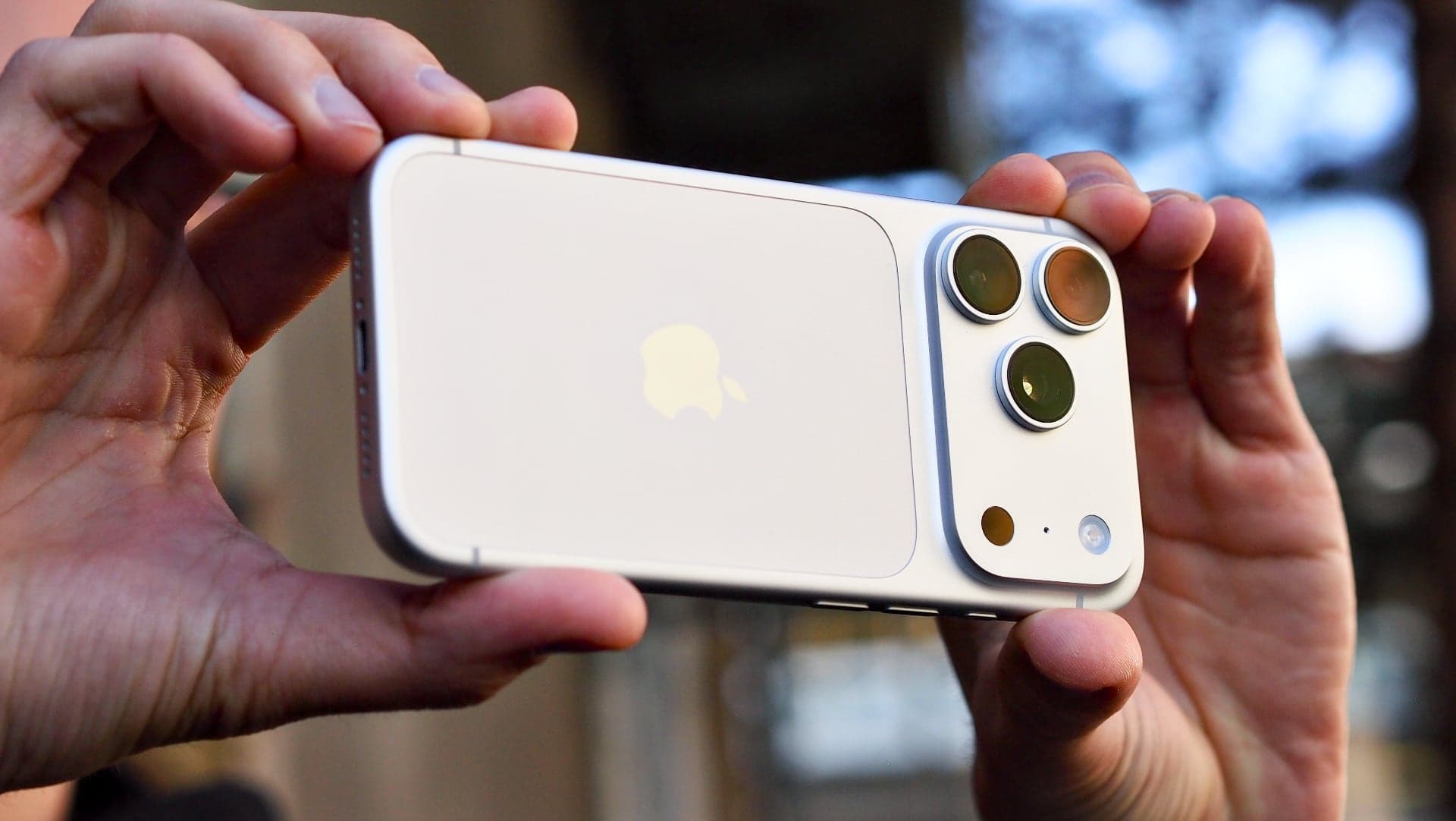 Focení s telefonem iPhone 18 Pro | Zdroj: Luboš Srb