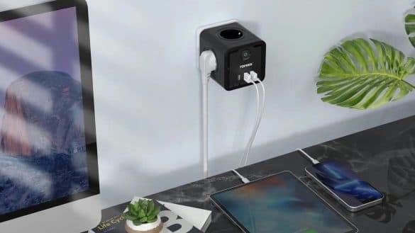 Z jedné zásuvky udělá čtyři. Praktická kostka na Alze stojí 319 Kč