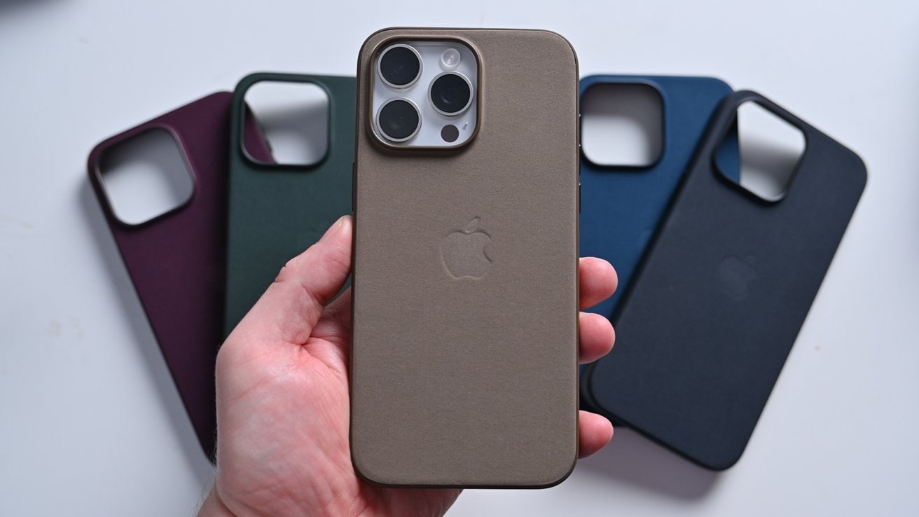 Materiál FineWoven se úplně nepovedl | foto: Apple Insider