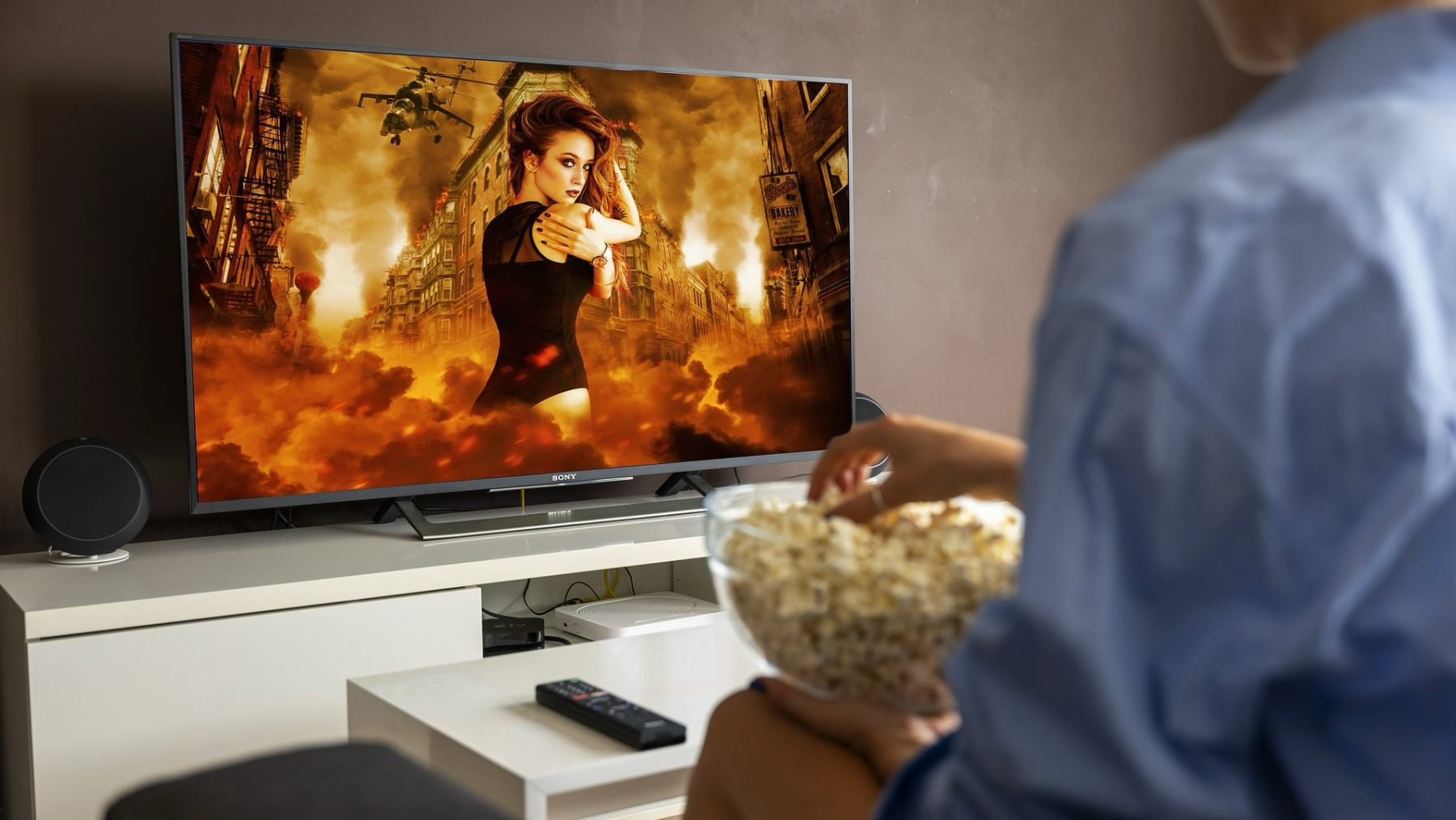 Sledování televize | foto: Frank Rietsch / Pixabay