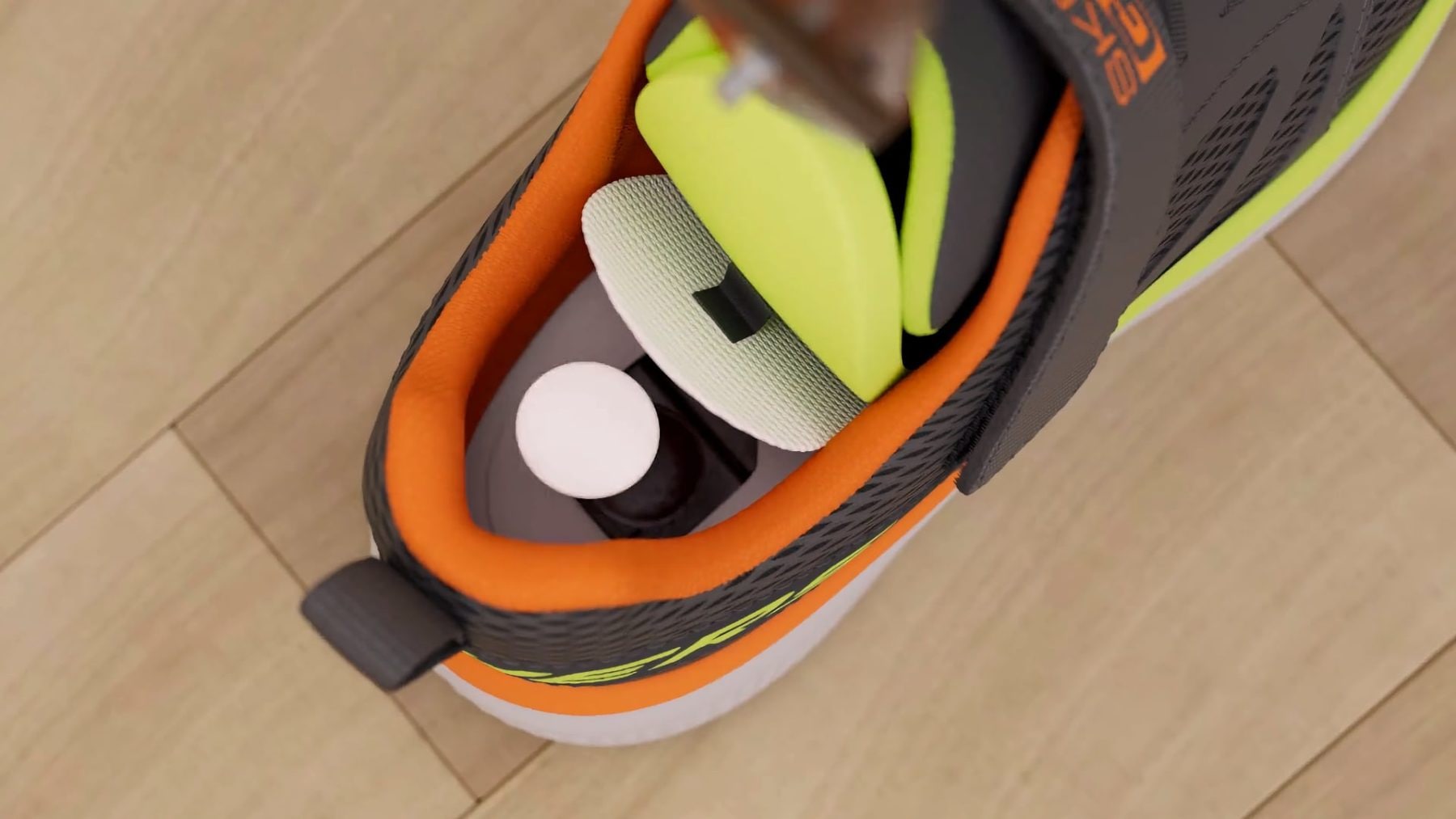 Boty od výrobce Skechers se skrytým AirTagem | foto: Skechers