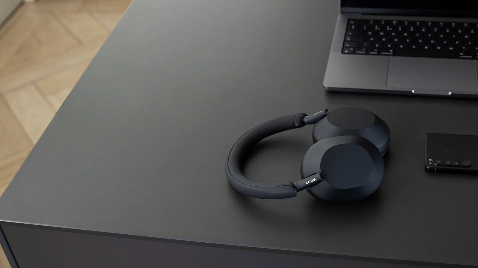 Sluchátka Sony WH-1000XM5SA | Zdroj: Sony