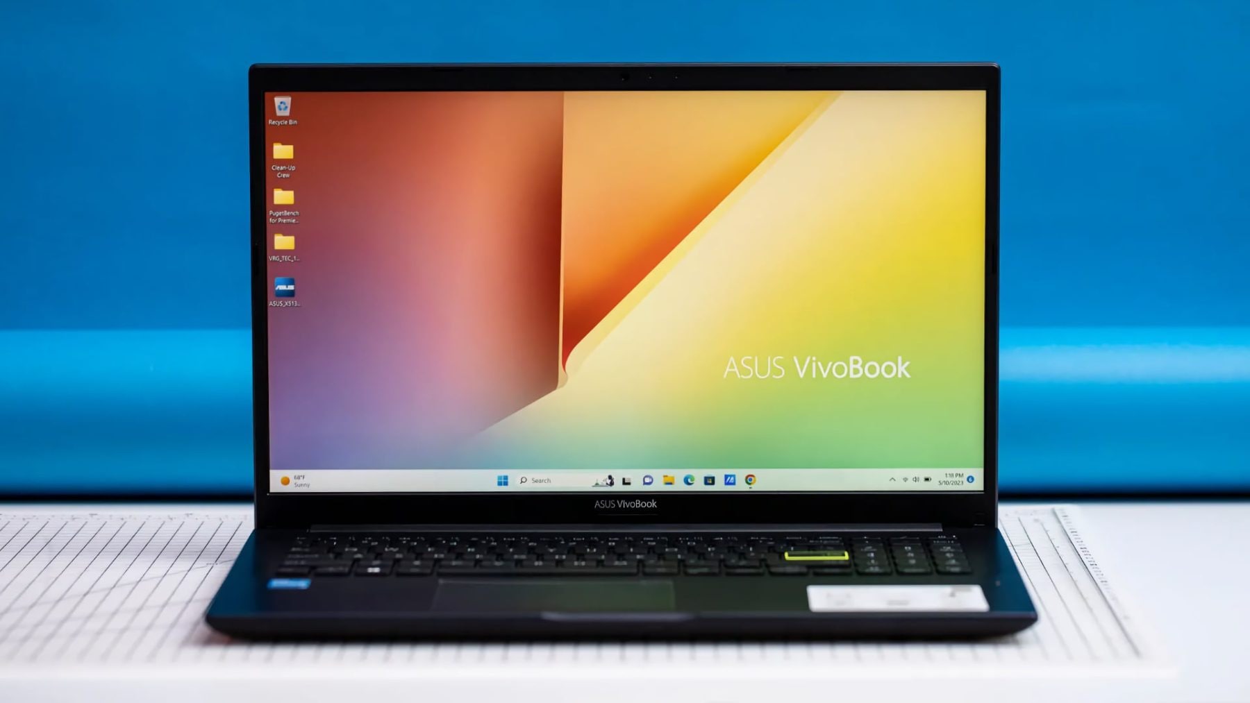 Asus Vivobook 15 | Zdroj: The Verge