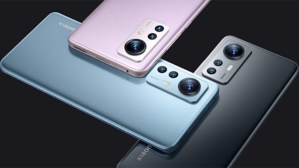 Xiaomi 12 + Xiaomi Watch S1. Už jen do středy získáte k telefonu i hodinky zdarma