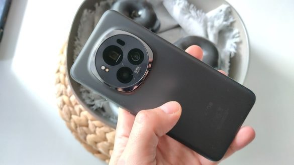 Honor Magic 6 Pro zná českou cenu. Víme, kde ho koupíte o 5 tisíc levněji
