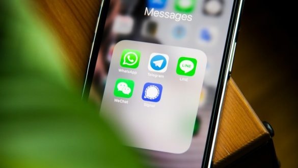 WhatsApp chystá historicky největší změnu designu aplikace. Jak bude vypadat?