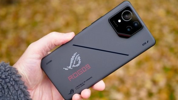 TOP 10 nejvýkonnějších telefonů na světě (listopad 2024)