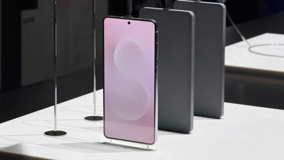 Samsung Galaxy S25 Edge vsadí na nový, ultra tenký typ skla s keramickou příměsí