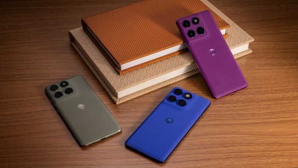 Motorola našla recept na úspěch. Její nové telefony jsou krásné, odolné a nestojí moc